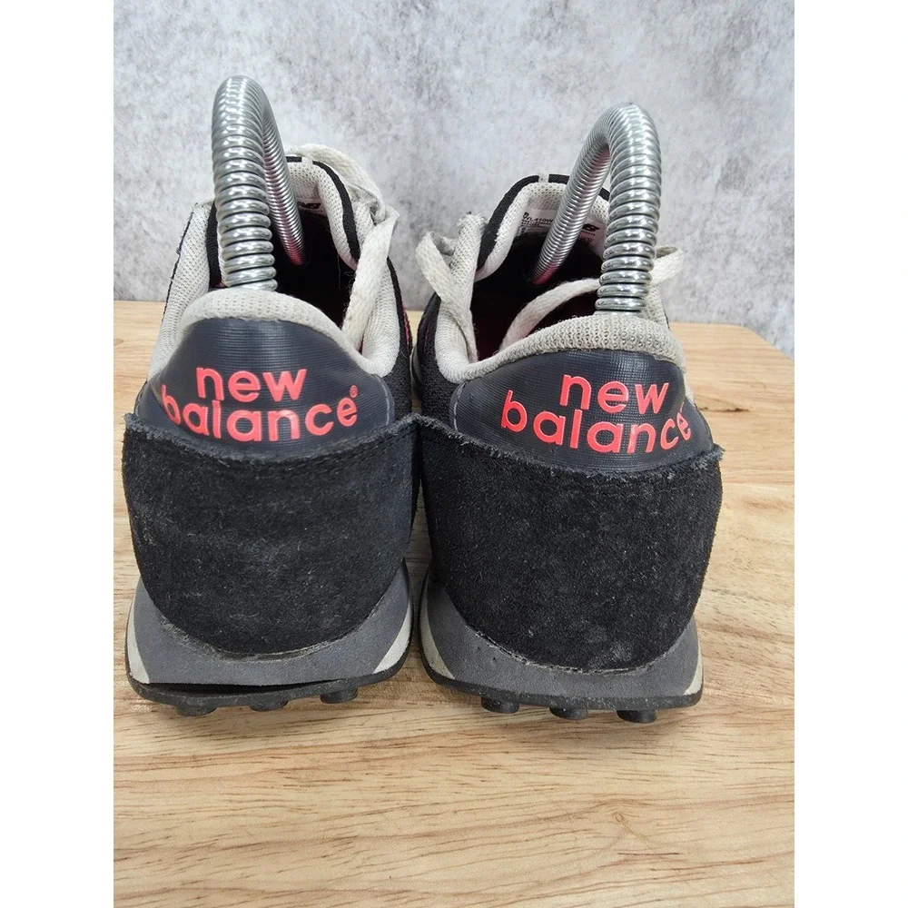 New Balance 410 Running Shoes Womens 8 B Black Pink Suede Sneakers WL410WBA